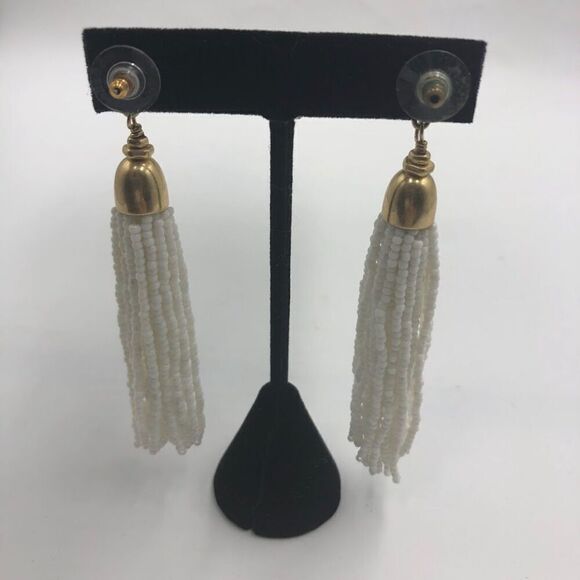 White Shell Beaded Necklace and White Beaded Dangling Pierced Earring Set - Picture 6 of 12